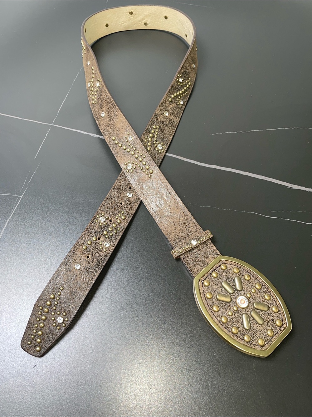 GUESS VINTAGE STUDS AND RHINESTONES BELT FTL-09-147